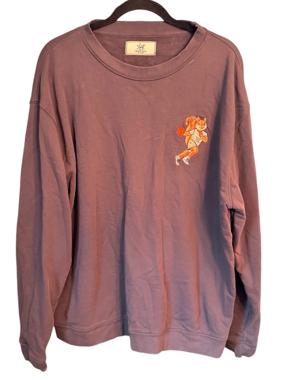 Crew Dog Vanderbilt Women's Basketball Embroidered Crewneck Sweatshirt, size XL
